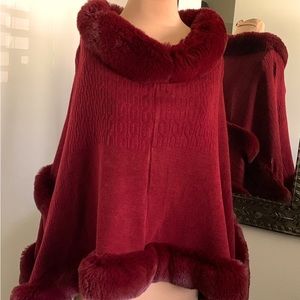 LUXURY SWEATER WRAP HIGH END BOUTIQUE LOS ANGELES. ONE SIZR